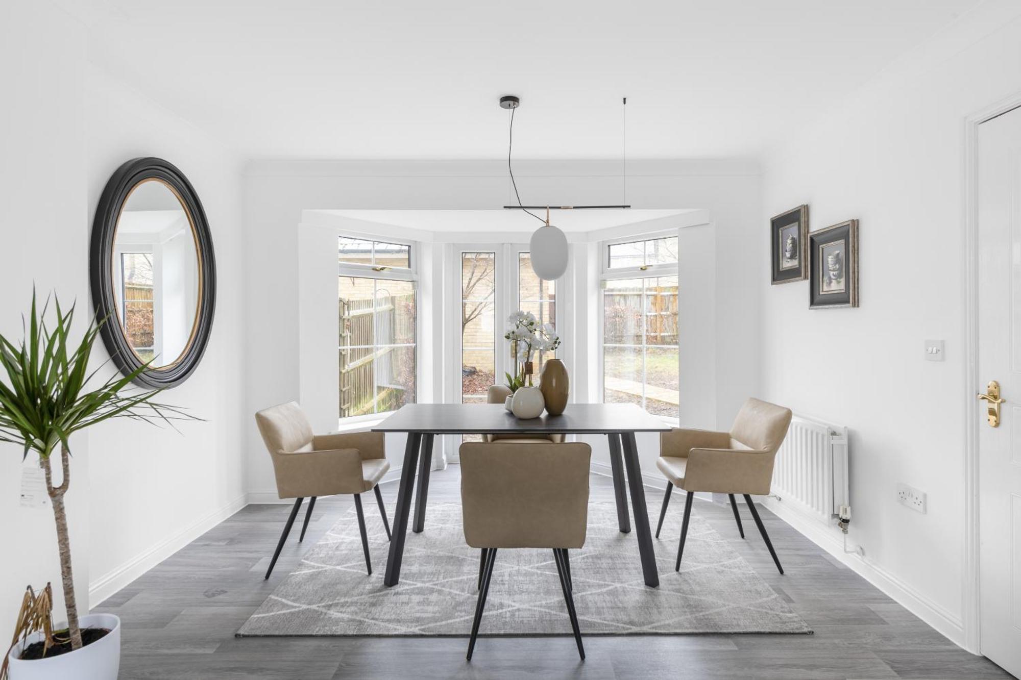 Luxurious 3 Bed House With Free Parking, Close To The Train Station & Town Брейнтрі Екстер'єр фото